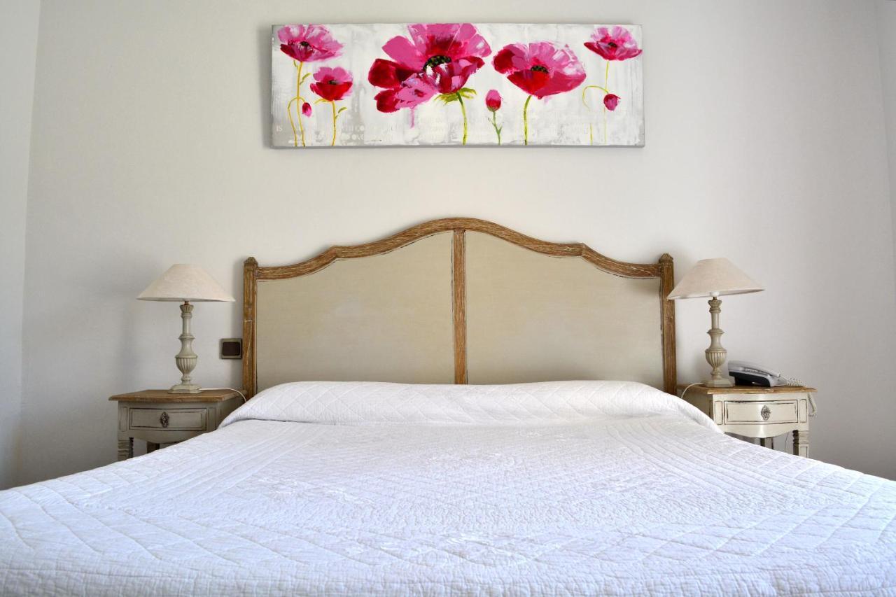 Hotel Le Colombier موستيه سانت ماري المظهر الخارجي الصورة