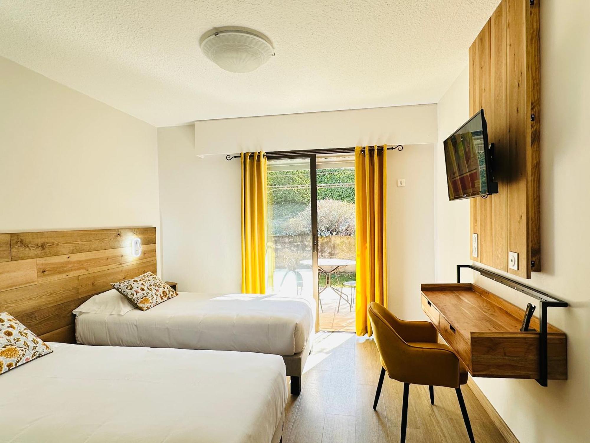 Hotel Le Colombier موستيه سانت ماري المظهر الخارجي الصورة