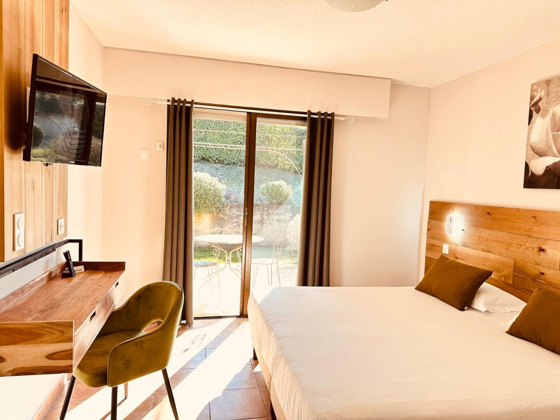 Hotel Le Colombier موستيه سانت ماري المظهر الخارجي الصورة