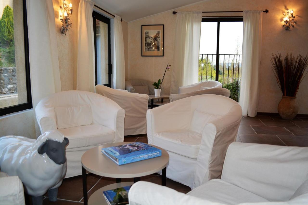 Hotel Le Colombier موستيه سانت ماري المظهر الخارجي الصورة
