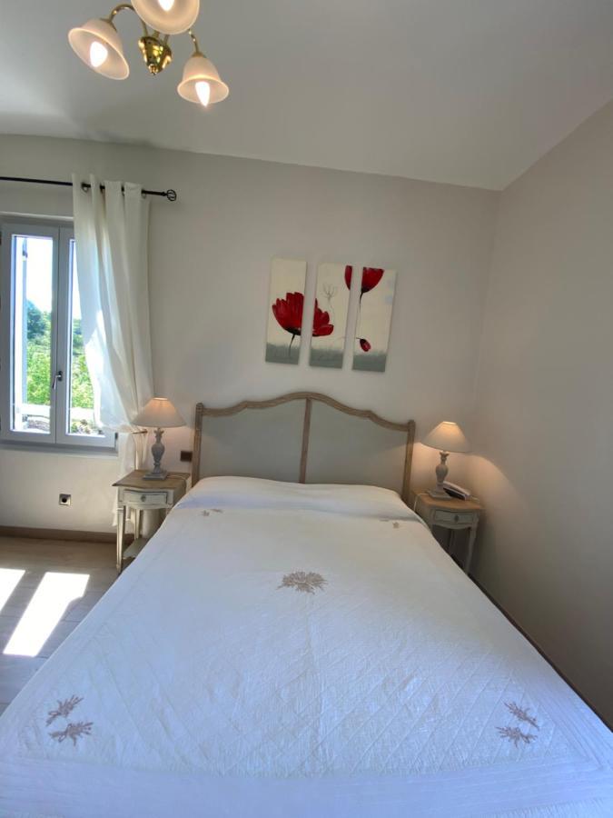 Hotel Le Colombier موستيه سانت ماري المظهر الخارجي الصورة