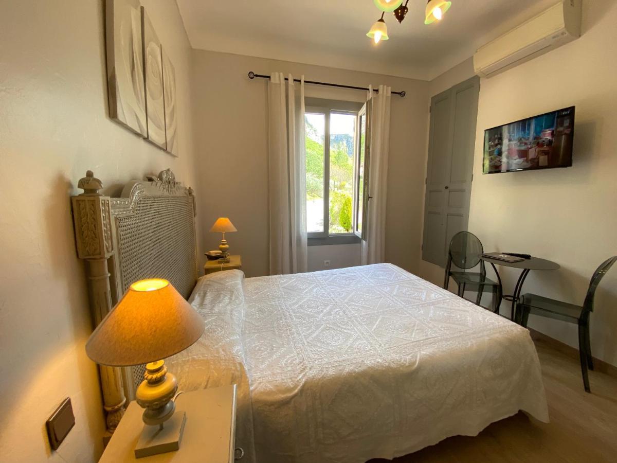 Hotel Le Colombier موستيه سانت ماري المظهر الخارجي الصورة